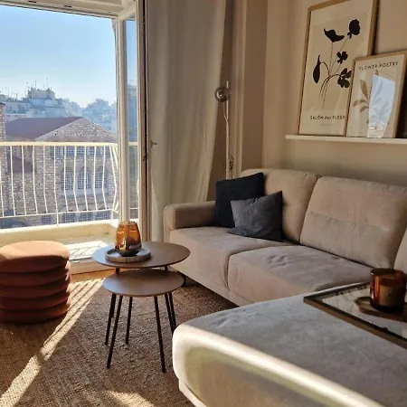 Nomad Co Living Space * Θεσσαλονίκη